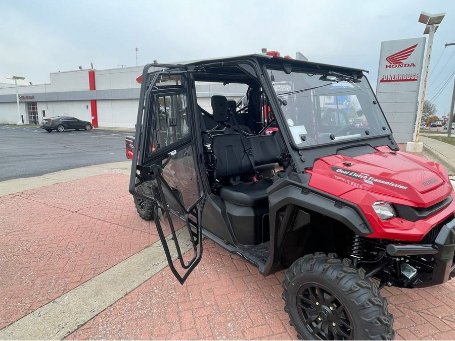 2025 Honda Pioneer 1000-6 Crew Deluxe