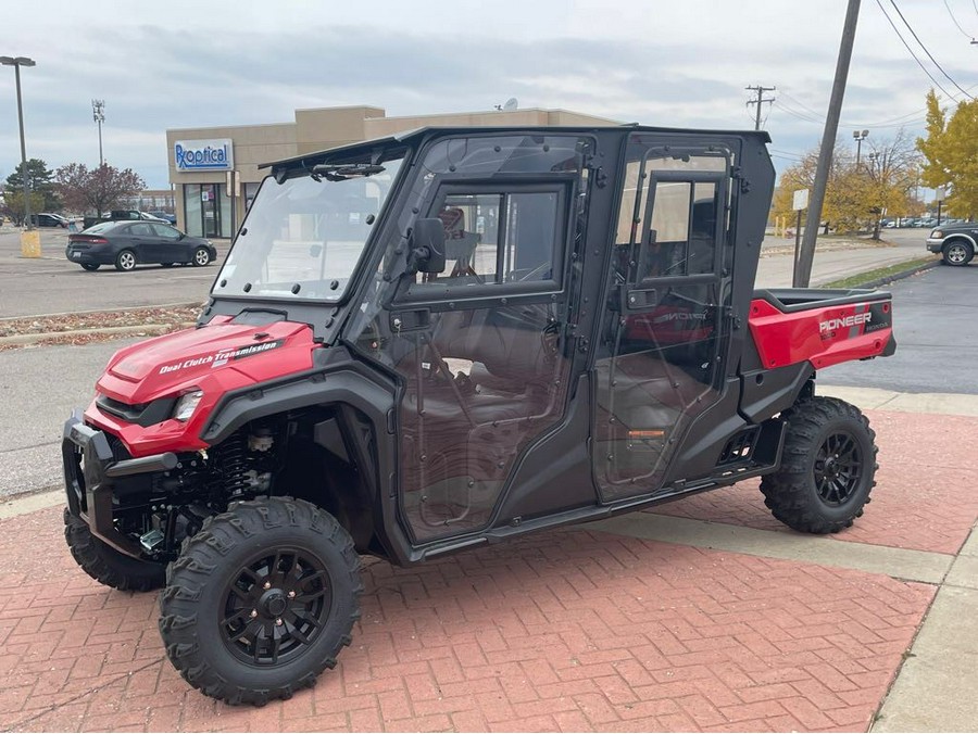 2025 Honda Pioneer 1000-6 Crew Deluxe