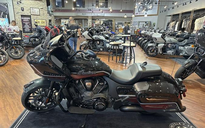 2026 Indian Challenger Dark Horse Signature Series Abyss Metallic / Red Allert