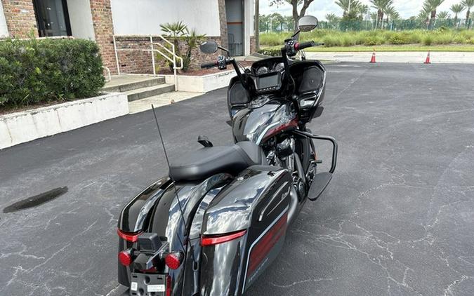 2026 Indian Challenger Dark Horse Signature Series Abyss Metallic / Red Allert