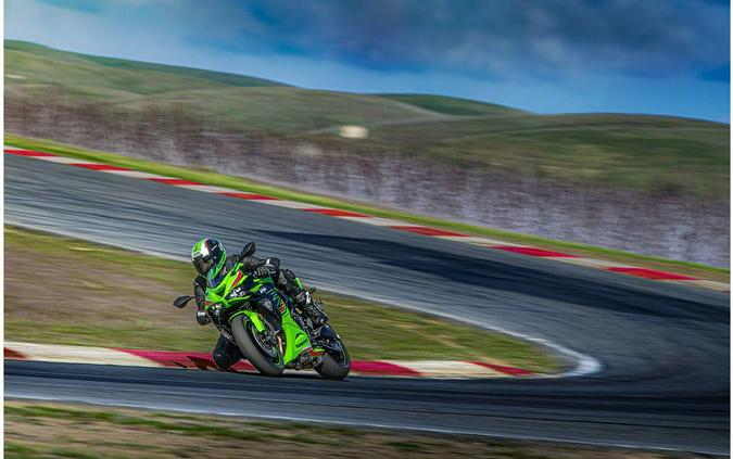 2024 Kawasaki Ninja® ZX™-6R KRT Edition ABS