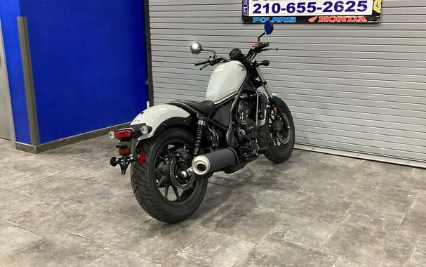2026 Honda Rebel® 300 E-Clutch