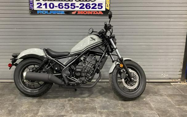 2026 Honda Rebel® 300 E-Clutch