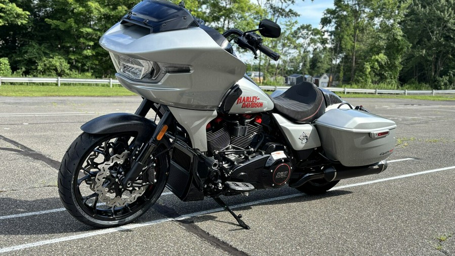 FLTRXSTSE 2025 CVO™ Road Glide™ ST