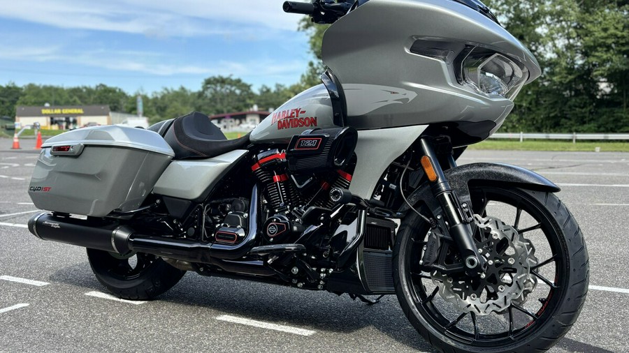FLTRXSTSE 2025 CVO™ Road Glide™ ST