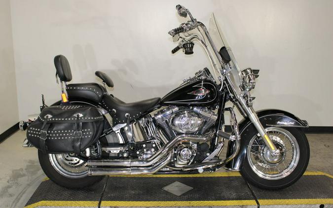2009 Harley-Davidson® FLSTC - Heritage Softail®