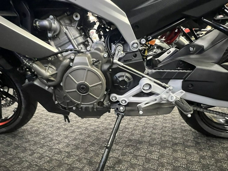 2026 Aprilia Tuono 457 Base