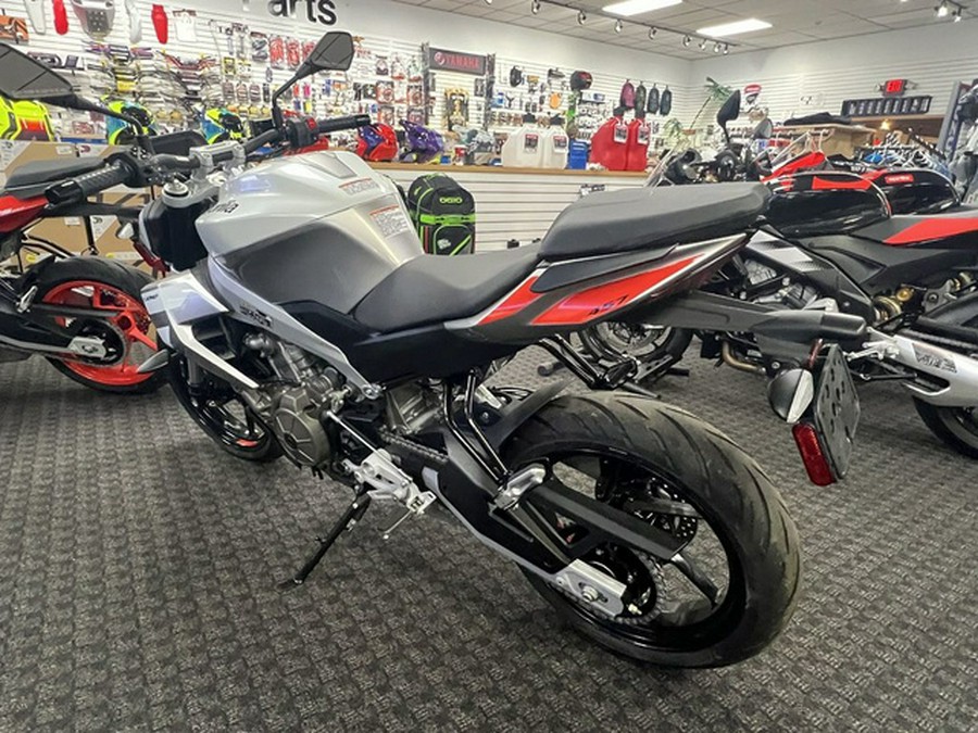 2026 Aprilia Tuono 457 Base