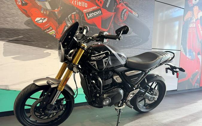 2024 Triumph Speed 400 Phantom Black / Storm Grey Phantom Black Silver Ice