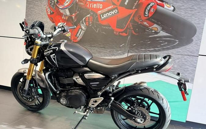 2024 Triumph Speed 400 Phantom Black / Storm Grey Phantom Black Silver Ice