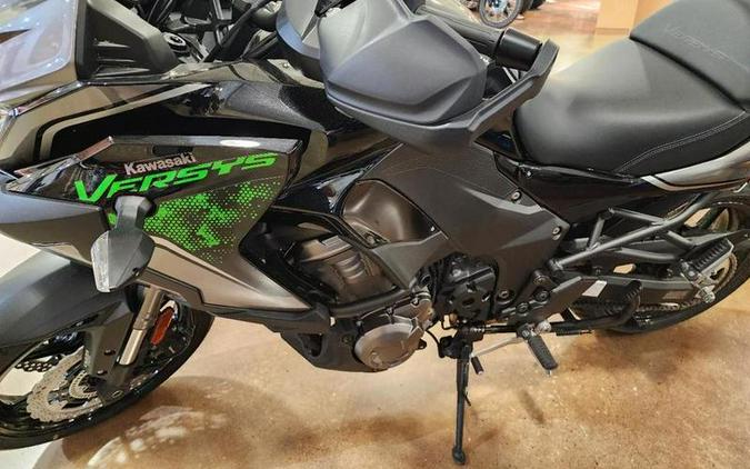 2023 Kawasaki Versys® 1000 SE LT+