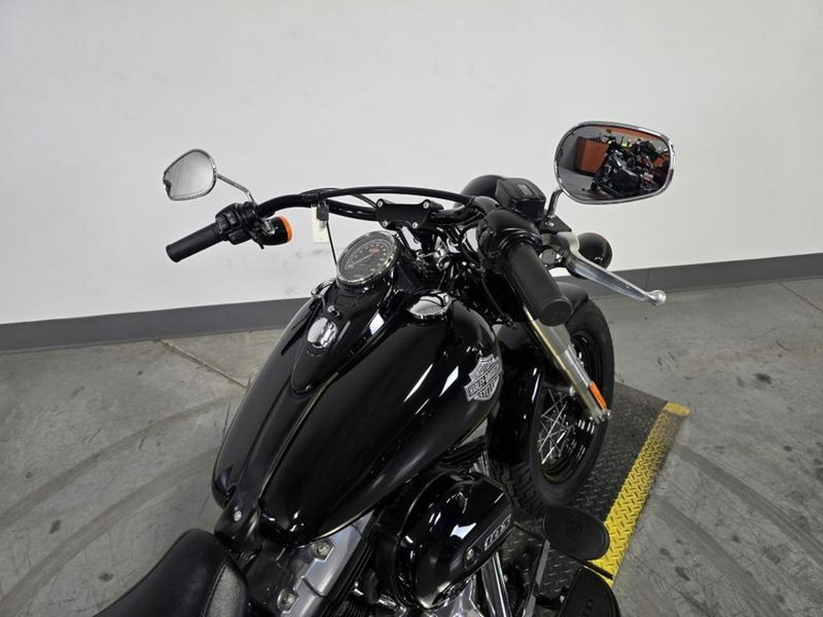 2016 Harley-Davidson® FLS - Softail Slim®