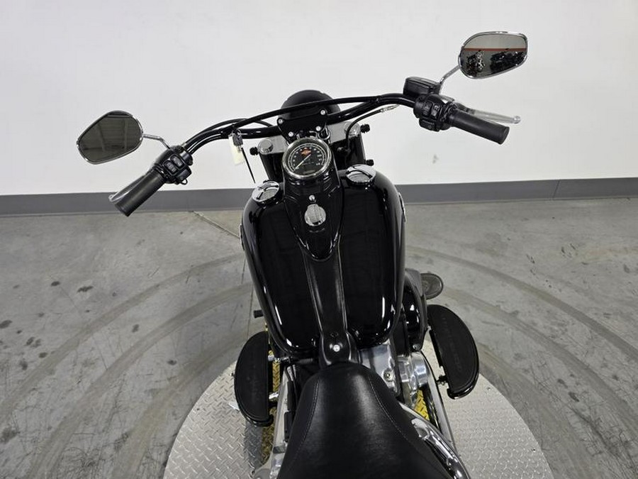 2016 Harley-Davidson® FLS - Softail Slim®