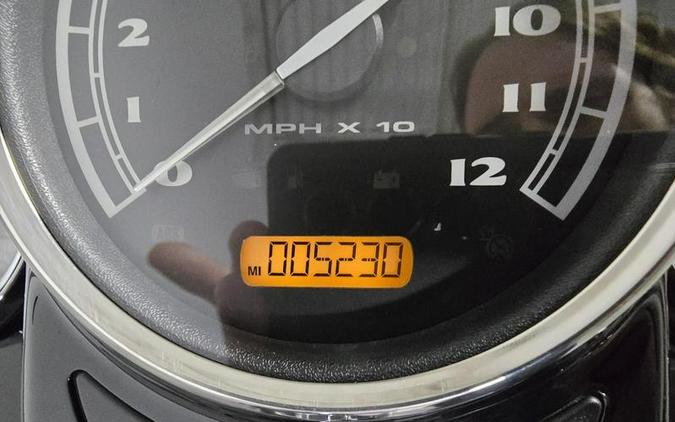 2016 Harley-Davidson® FLS - Softail Slim®