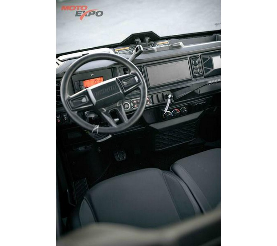 2026 Can-Am® Defender MAX XT CAB HD11