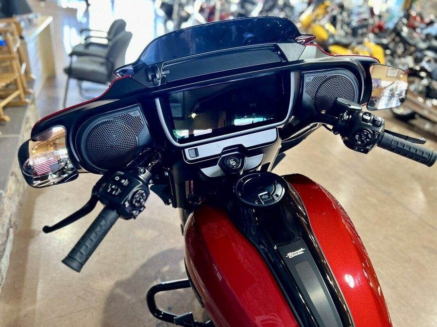 2025 FLHX - Street Glide