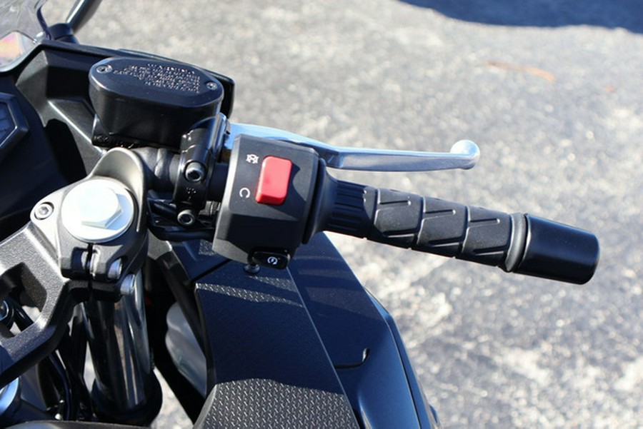 2026 Kawasaki Ninja 500 Base Base