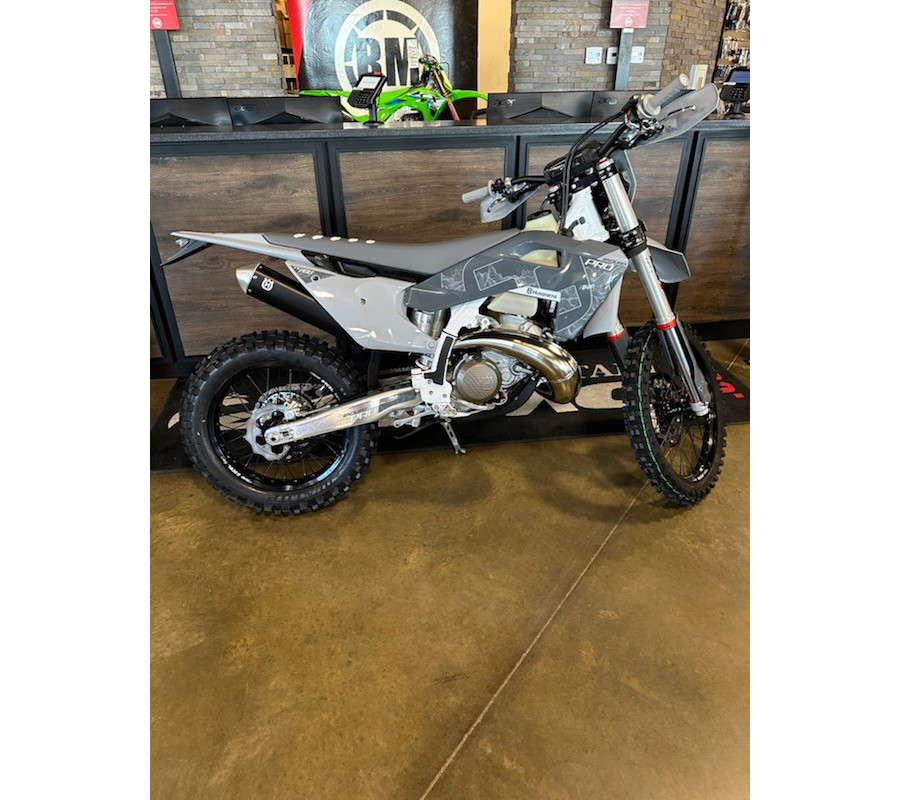 2026 TE 300 Pro - Husqvarna Motorcycles