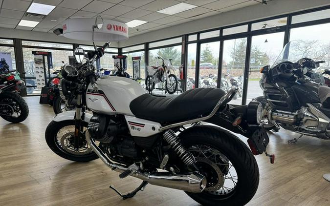 2026 Moto Guzzi V7 Special