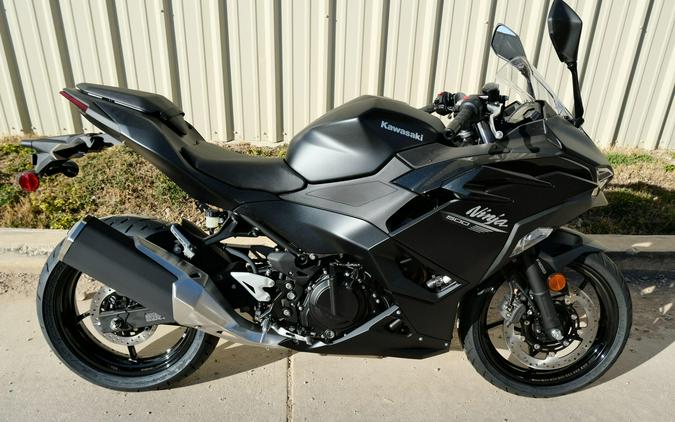2026 KAWASAKI NINJA 500 ABS
