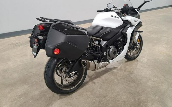 2026 Suzuki GSX-S 1000GT