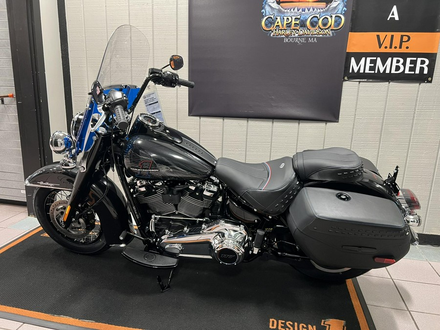 2026 Harley-Davidson® Heritage Classic Midnight Ember w/Laced Wheels