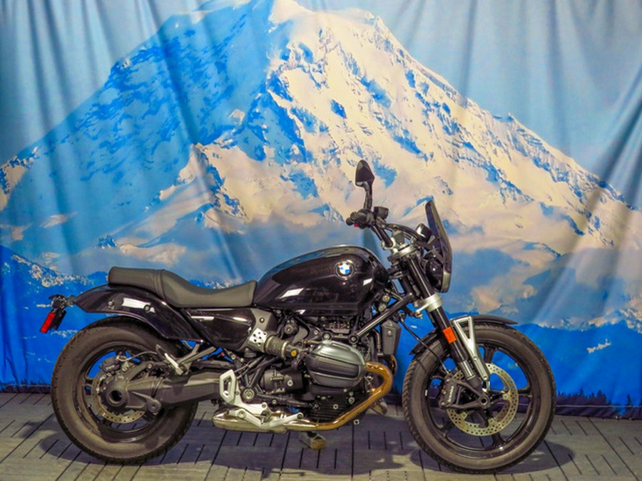 2025 BMW R 12 Black Storm Metallic