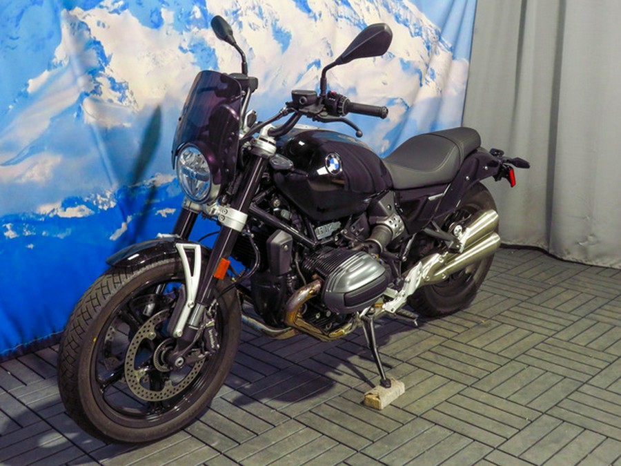 2025 BMW R 12 Black Storm Metallic