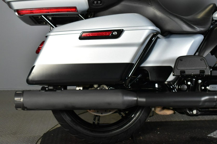 2020 Harley-Davidson Road Glide Limited – Black Option FLTRK