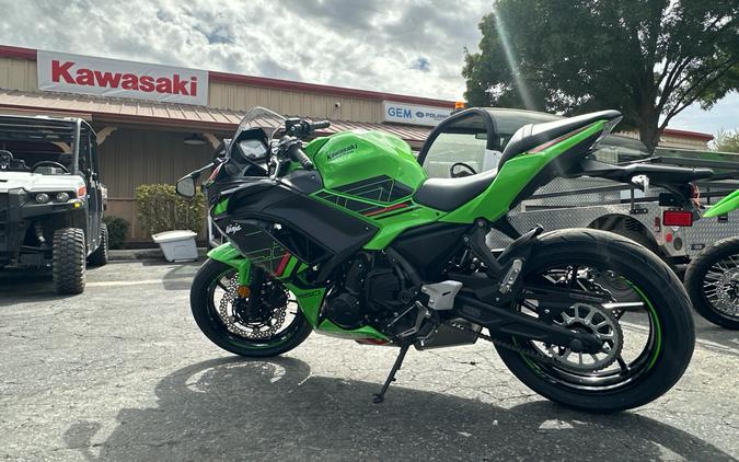 2024 Kawasaki Ninja 650 KRT Edition ABS