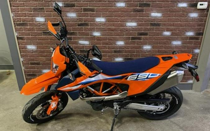 2024 KTM 690 SMC R