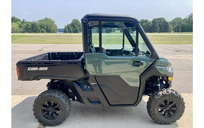 2024 Can-Am DEFENDER DPS CAB HD9