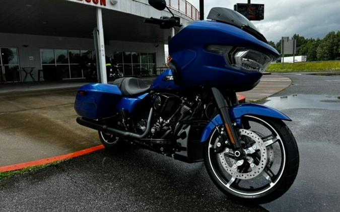 2024 Harley-Davidson Road Glide™ Blue Burst - Black Finish