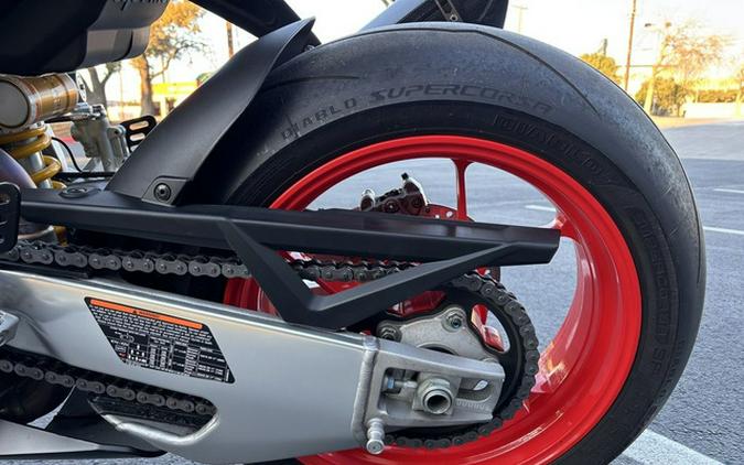 2023 Aprilia RSV4 1100