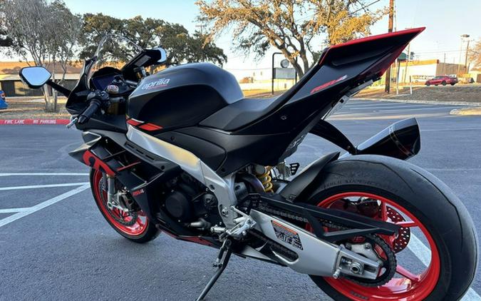 2023 Aprilia RSV4 1100