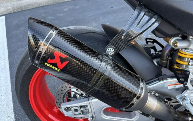 2023 Aprilia RSV4 1100