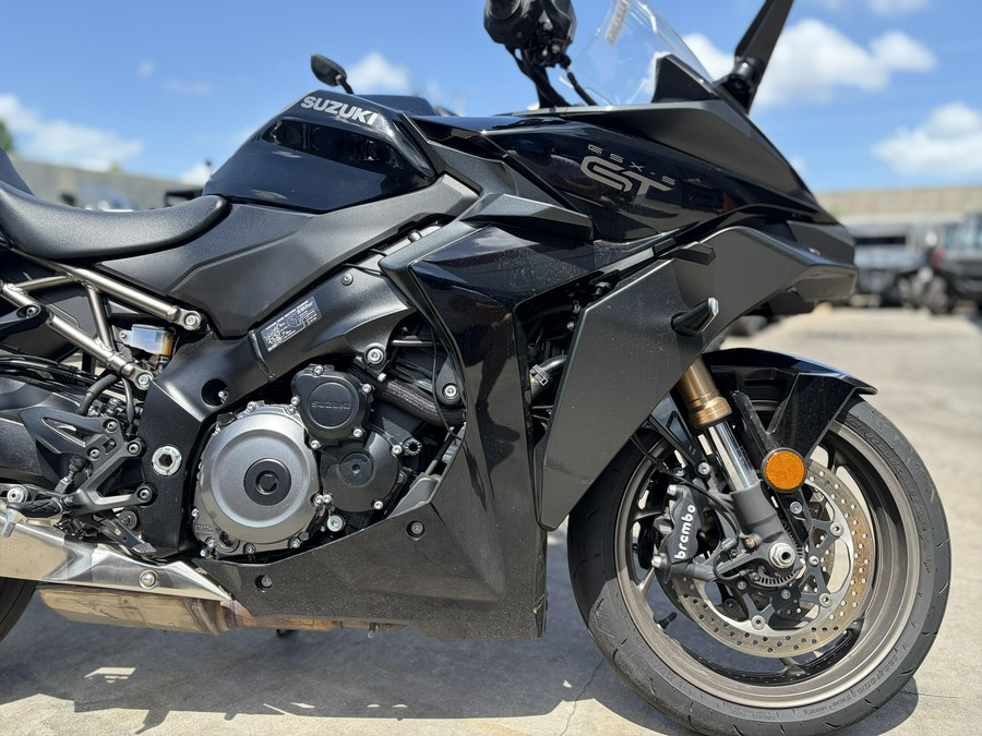 2024 Suzuki GSXS1000GT CA