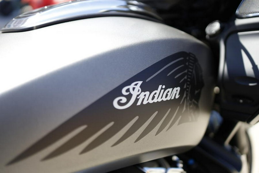 2023 Indian Motorcycle® Challenger® Titanium Smoke