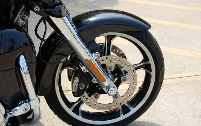 2020 Harley-Davidson® FLHTCUTGSE - CVO™ Tri Glide®
