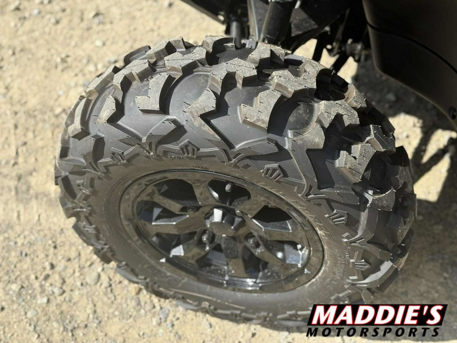 2025 Can-Am Defender DPS HD9