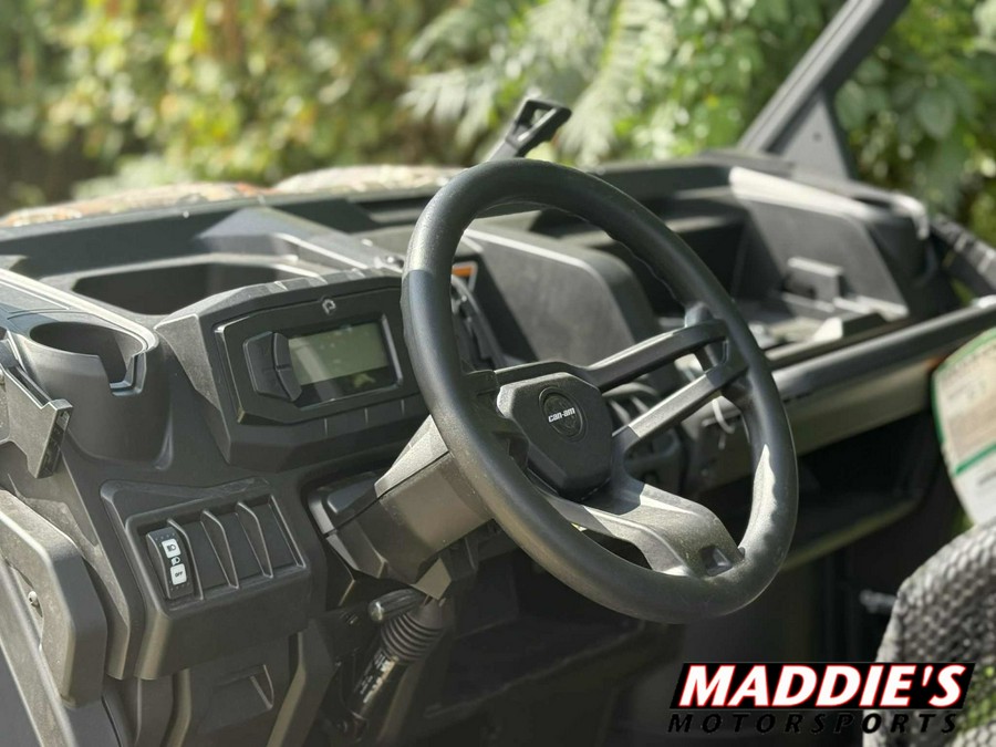 2025 Can-Am Defender DPS HD9