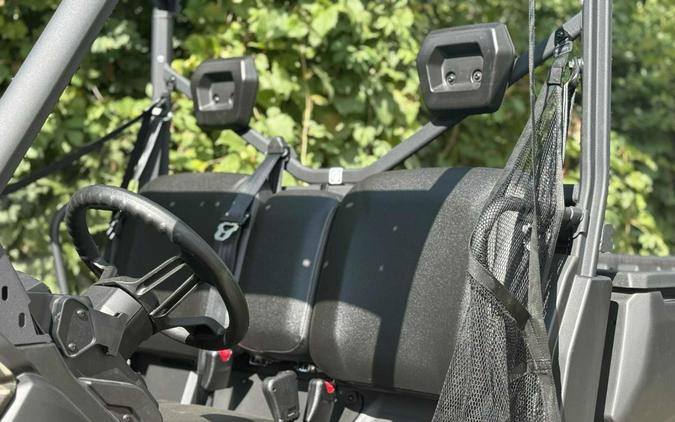 2025 Can-Am Defender DPS HD9