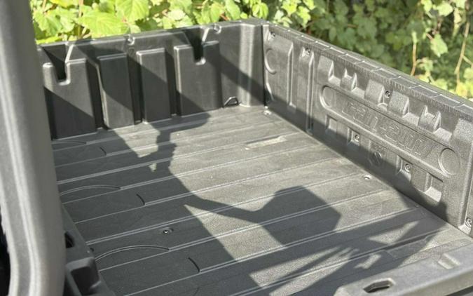 2025 Can-Am Defender DPS HD9