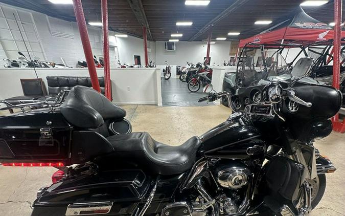 2012 Harley-Davidson FLHTCU - Electra Glide Ultra Classic