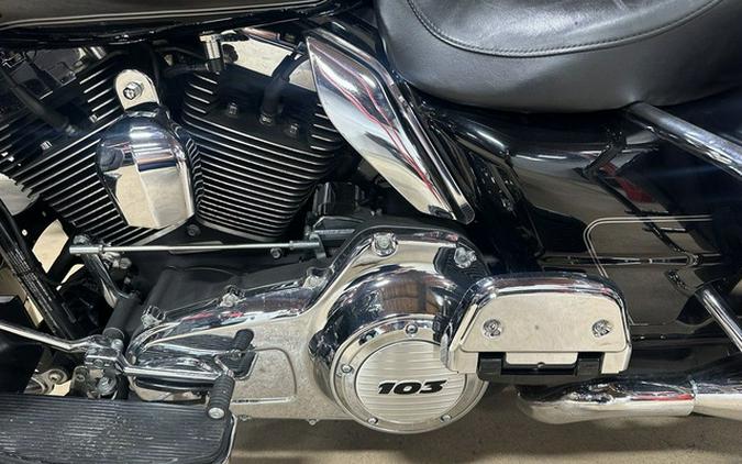 2012 Harley-Davidson FLHTCU - Electra Glide Ultra Classic