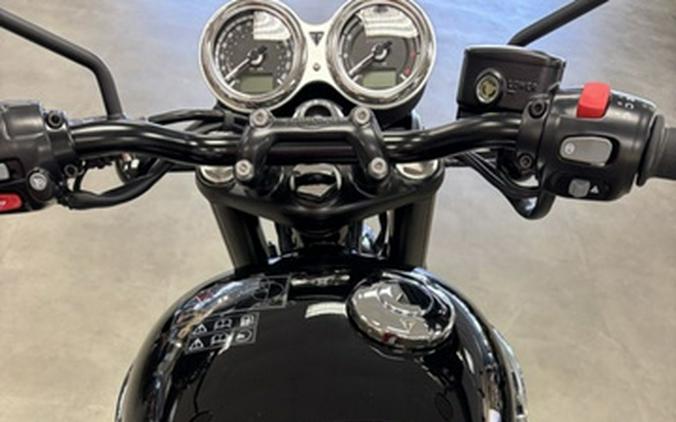 2026 Triumph Bonneville T120 Black Jet Black