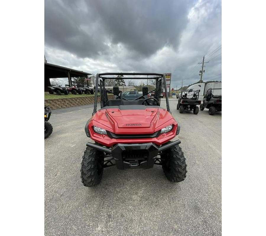 2025 Honda® Pioneer 1000
