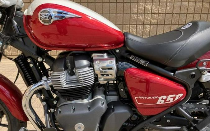 2024 Royal Enfield Super Meteor 650 Celestial Red