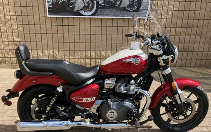 2024 Royal Enfield Super Meteor 650 Celestial Red