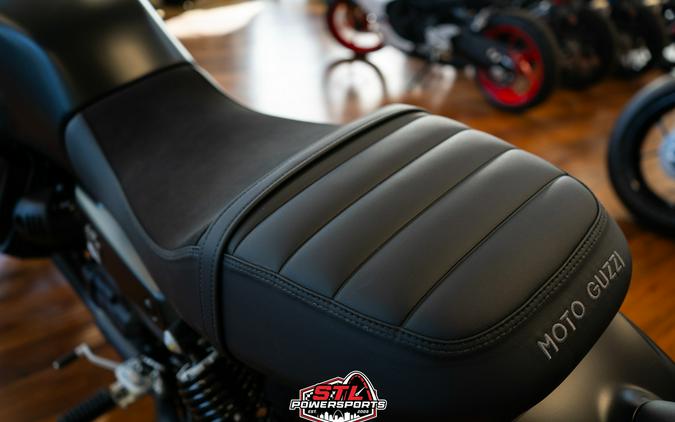2026 V7 Stone - NERO RUVIDO - Moto Guzzi